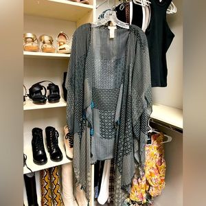 Excellent condition Free People Kimono